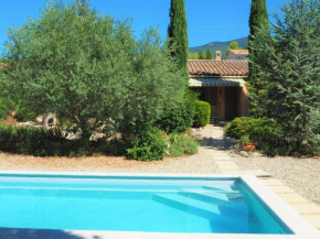 Charming ground floor holiday home with private pool, Bédoin